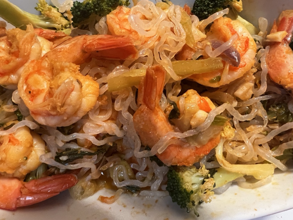 miracle noodles, low carbohydrates and vegetables, lamb and shrimp
